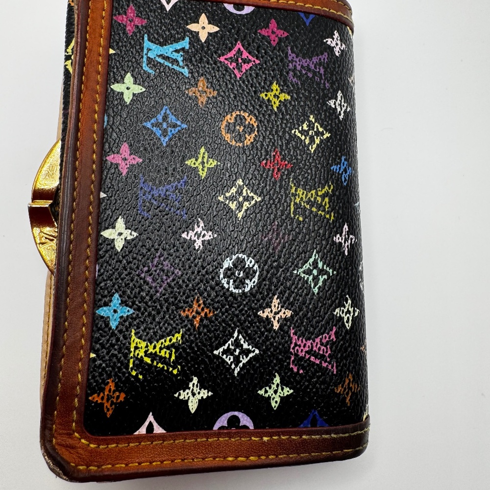 LV MURAKAMI KISSLOCK WALLET
